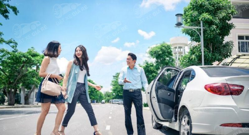 ưu đãi dịch vụ taxi Nội Bài 5 chỗ