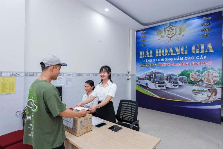 Văn phòng bán vé của Nhà xe Hải Hoàng Gia