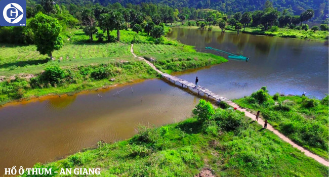 Vẻ đẹp thơ mộng của Hồ Ô Thum dựa vào triền núi tại Tri Tôn An Giang