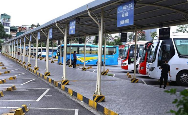 Vị trí Bến xe Nước Ngầm giao thoa nhiều tuyến đường huyết mạch