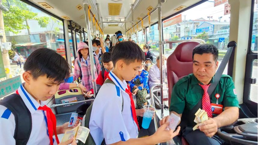 Việc tra cứu trước lịch xe chạy giúp bạn không bỏ lỡ chuyến xe