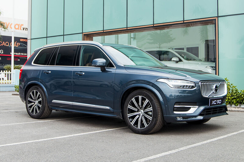 Volvo XC90 trang bị nhiều tính năng an toàn tiên tiến