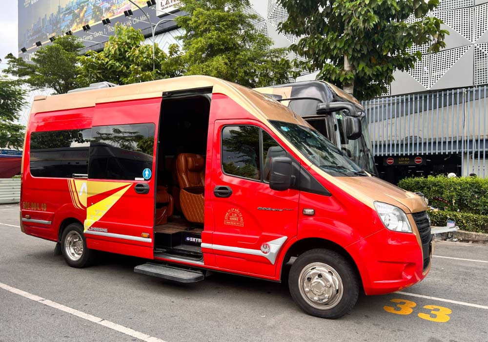 Xe Avigo Limousine đưa đón tận nơi tại sân bay Tân Sơn Nhất