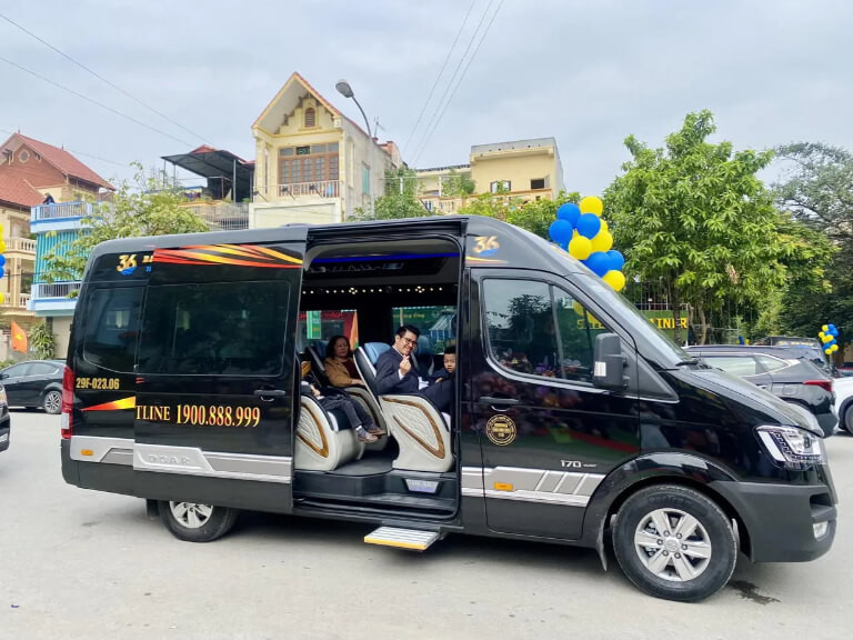 Xe Đức Tài Limousine luôn chu đáo làm hài lòng khách hàng