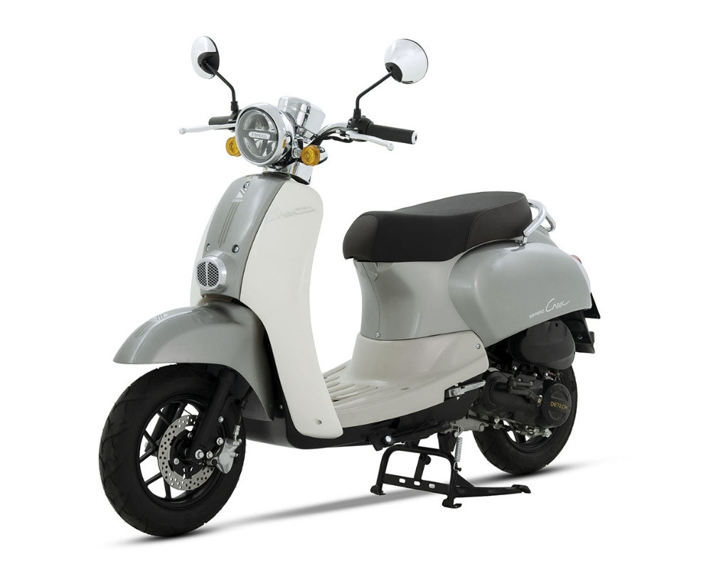Xe ga 50cc Espero Crea với kiểu dáng cổ điển và khả năng tiết kiệm xăng ấn tượng