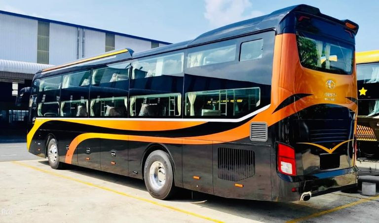 Xe giường nằm 34 chỗ đời mới thuộc hãng xe Hưng Thịnh