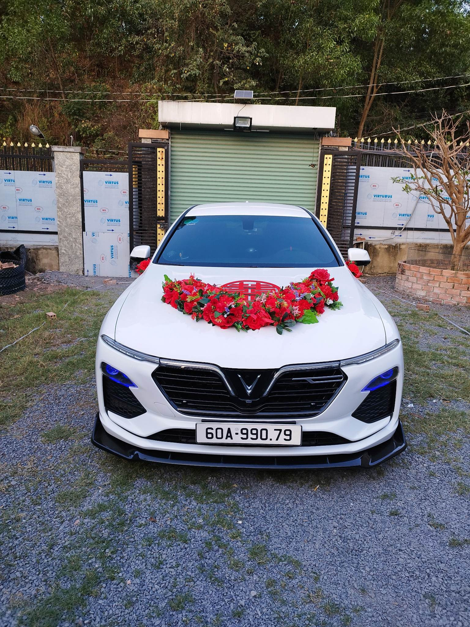 Xe hoa cưới hỏi được trang trí tại Châu Phú An Giang