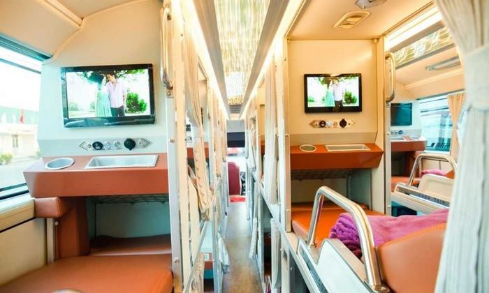 Không gian bên trong xe Limousine giường 34 chỗ của nhà xe Hoàng Huy