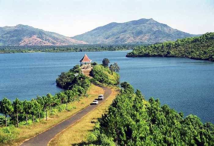 Thuê xe hợp đồng Pleiku để chủ động di chuyển, tối ưu chi phí cho hành trình