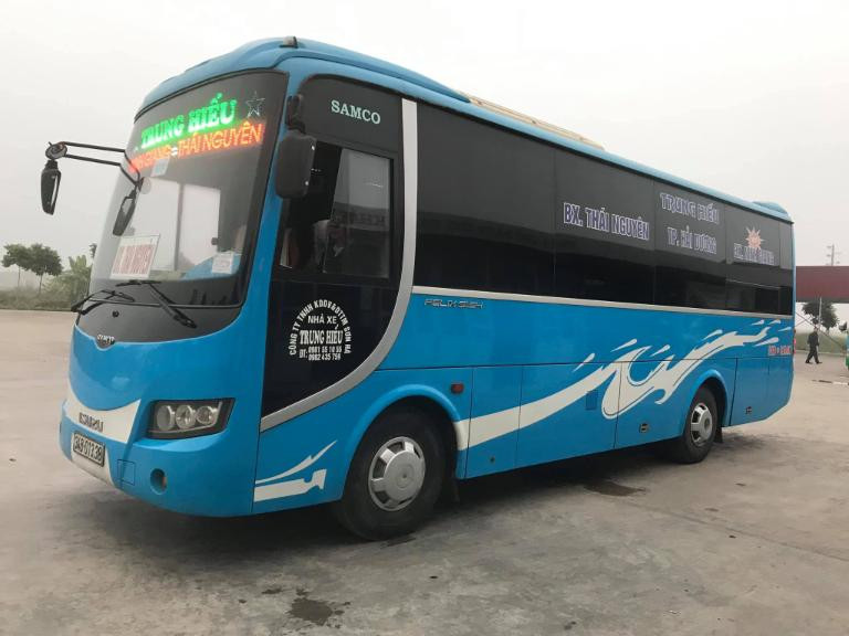 Xe khách chuẩn bị khởi hành tuyến Bến Xe Bến Trại Hải Dương đi Thái Nguyên
