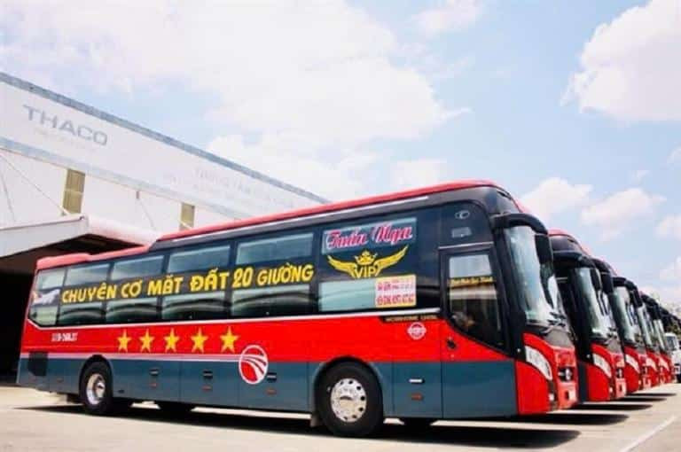 Xe khách di chuyển giữa Bến xe Hà Tiên và các tỉnh miền Tây