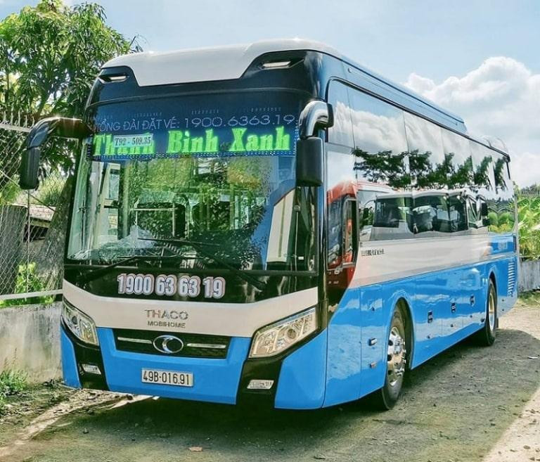 Xe khách đi Đà Lạt phục vụ du khách từ Bến Xe Lam Hồng
