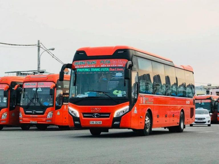 Xe khách giường nằm tiện nghi tại Bến xe Nam Định, đáp ứng nhu cầu di chuyển đến các tỉnh miền Trung.