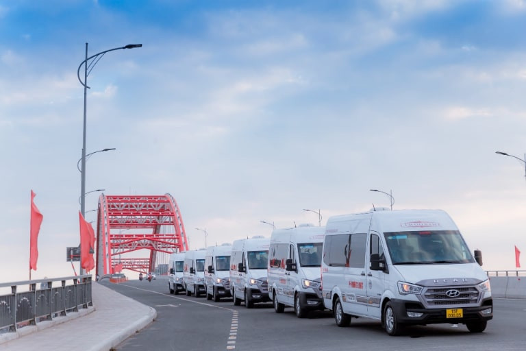Xe khách hiện đại chạy tuyến Gia Lâm Hải Phòng