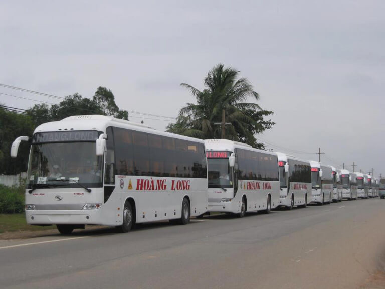 Xe khách Hoàng Long hiện đại