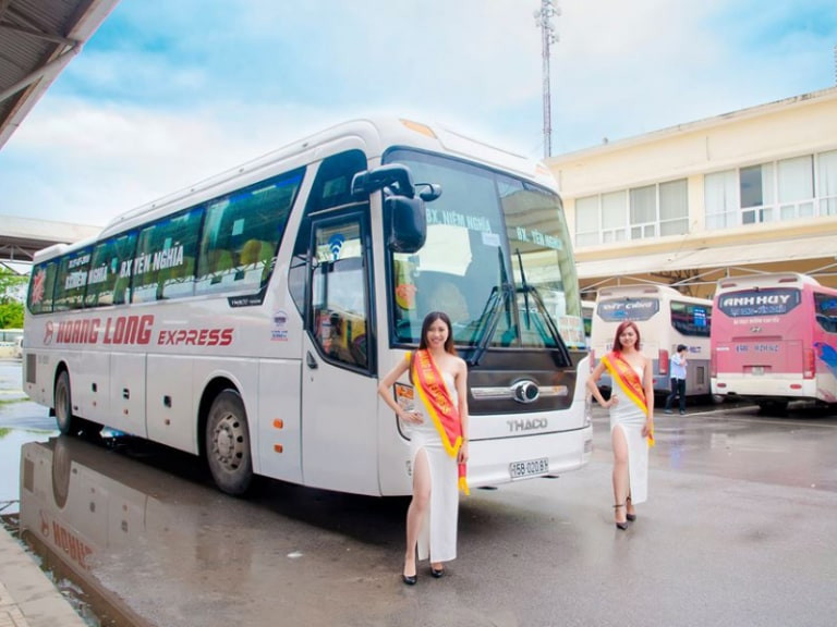 Xe khách Hoàng Long phục vụ tuyến Vũng Tàu đi Cam Ranh