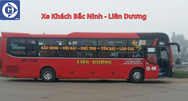 Xe khách Liên Dương đậu tại bến, chuẩn bị khởi hành từ Bắc Ninh