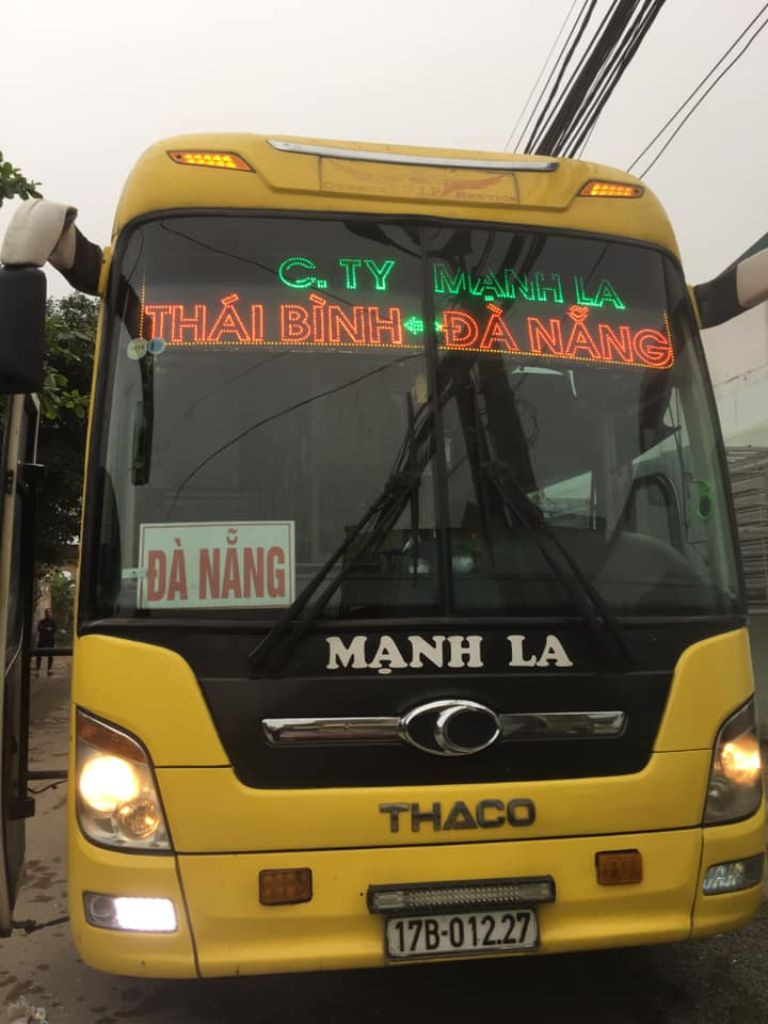 Xe khách Mạnh La phục vụ tuyến đường từ Đà Nẵng đi Thái Bình