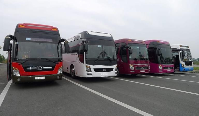 Xe khách phục vụ các tuyến liên tỉnh miền Tây từ Cái Tắc