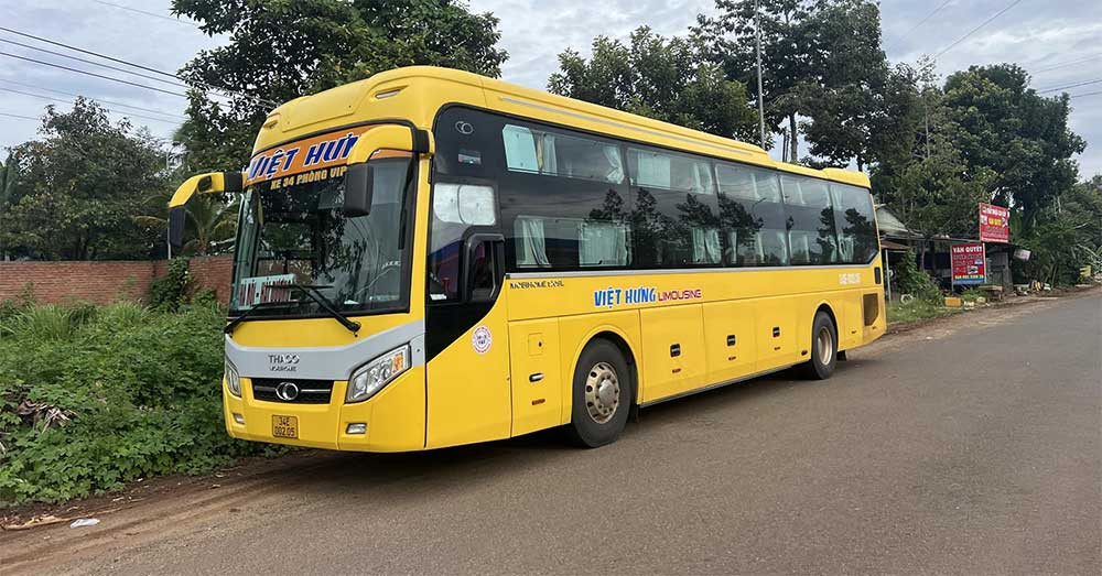 Xe khách Việt Hưng với đội ngũ xe đời mới, hiện đại