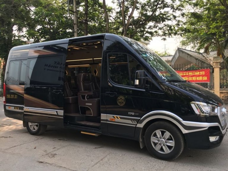 Xe Limousine Bình Tây - Vĩnh Thiện tuyến Nội Bài Hà Giang