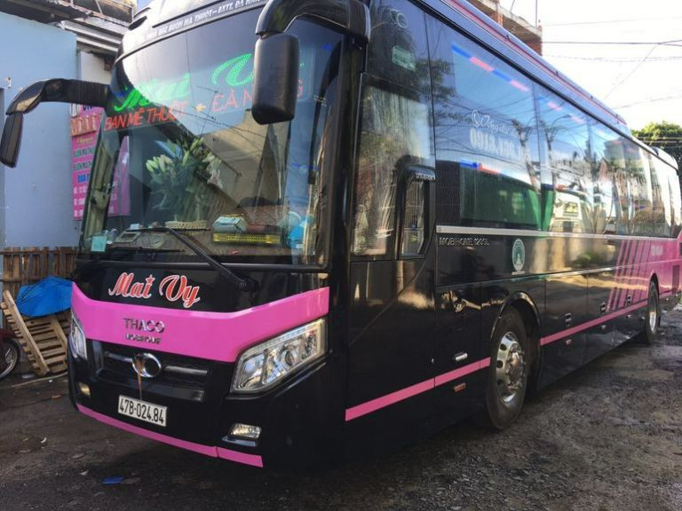 Xe limousine cao cấp của nhà xe Mai Vy tuyến Tam Kỳ Quảng Ngãi