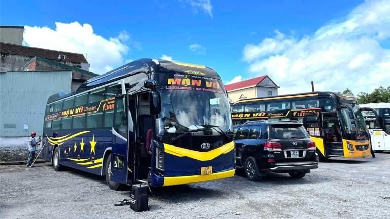 Xe Limousine cao cấp của Nhà xe Mận Vũ
