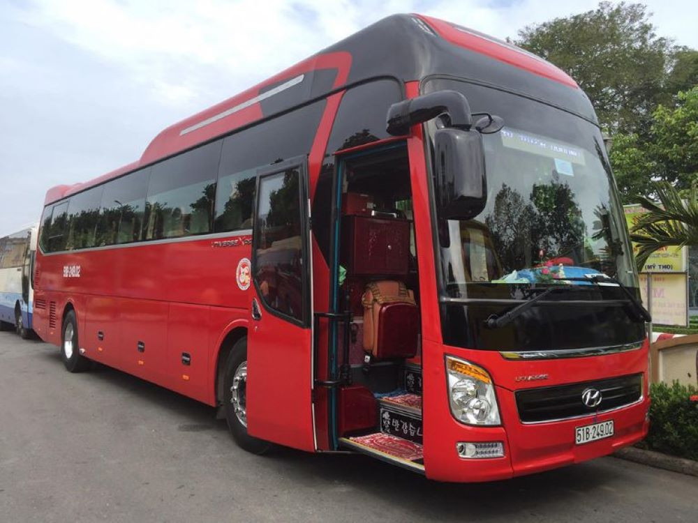 Xe limousine Tân Anh sẵn sàng phục vụ hành khách tuyến TP HCM Kon Tum