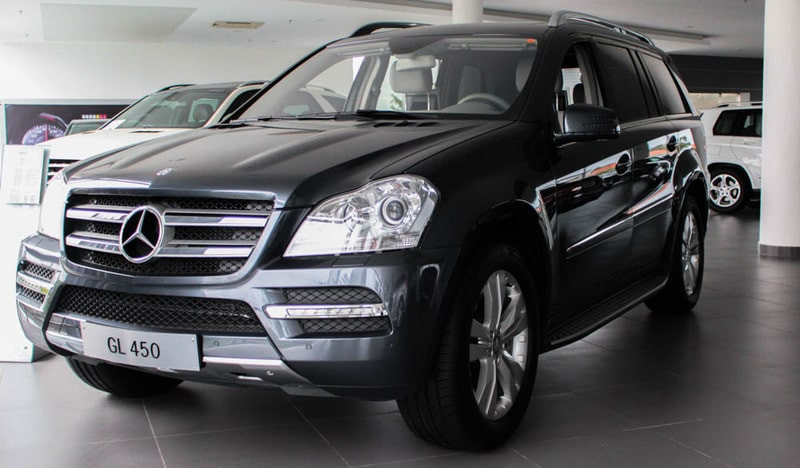 Xe Mercedes-Benz GLS 450 4MATIC màu trắng, mẫu SUV full-size sang trọng