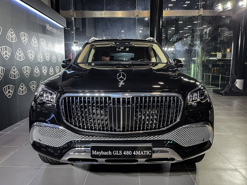 Xe Mercedes-Maybach GLS 480 4Matic màu đen, mẫu SUV siêu sang với giá từ 8,679 tỷ