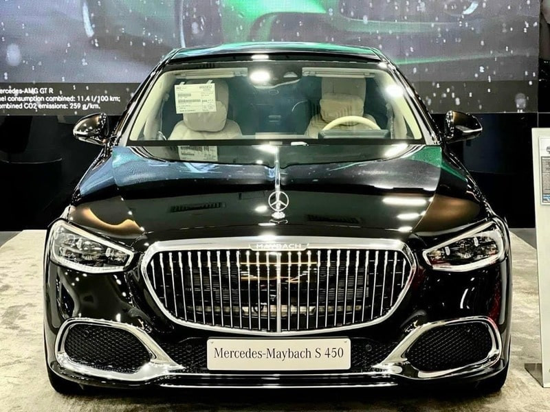 Xe Mercedes-Maybach S450 màu đen ngoại thất, mẫu sedan siêu sang