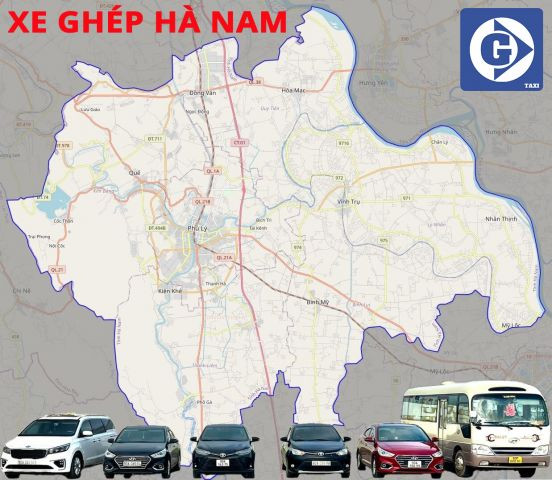 Xe ôtô 7 chỗ màu trắng đậu tại điểm đón khách, chuẩn bị cho chuyến xe ghép từ Hà Nam