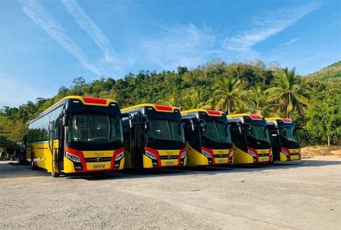 Quang Hạnh còn cung cấp dịch vụ cho thuê xe, đáp ứng nhu cầu của các tổ chức, công ty,...