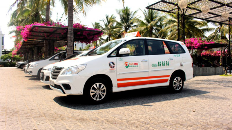 Xe Sun Taxi đưa đón khách du lịch tại Nha Trang