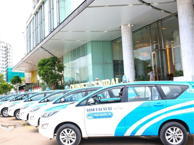 Xe taxi 4 chỗ Quốc Tế hoạt động tại Lâm Đồng