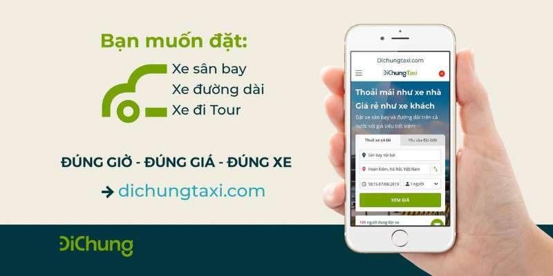 Xe taxi đang chờ đón khách tại sân bay Phù Cát, sẵn sàng phục vụ hành khách di chuyển