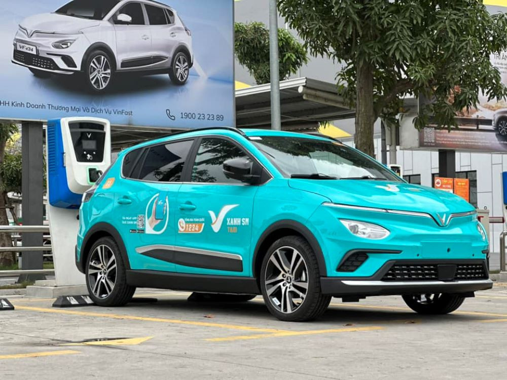 Xe taxi điện VinFast Xanh SM tại Sa Đéc