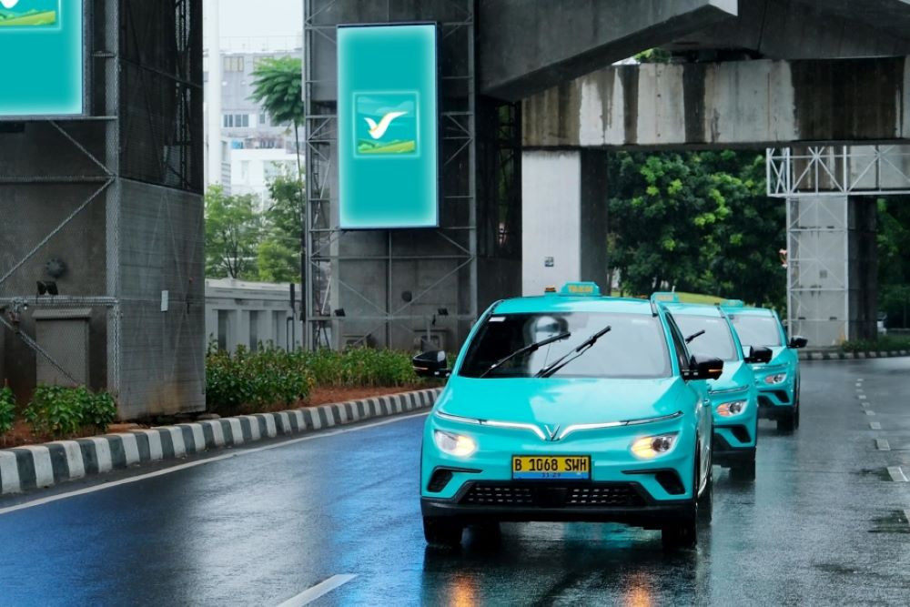 Xe taxi điện Xanh SM thân thiện môi trường, giá phải chăng