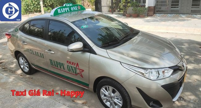 Xe taxi Happy màu vàng nổi bật tại khu vực Giá Rai Bạc Liêu
