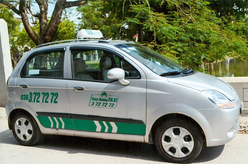 Xe taxi Minh Long hoạt động tại Ninh Bình