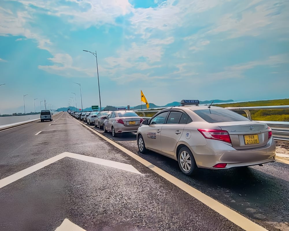 Xe Taxi Sao Quảng Ninh, hãng taxi địa phương được nhiều người lựa chọn