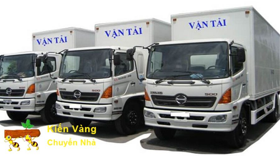 Xe taxi tải Kiến Vàng chở hàng hóa cồng kềnh, tối ưu không gian