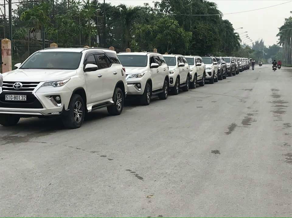 Xe taxi Thiên An màu xanh lá, cung cấp dịch vụ taxi xuân lộc giá rẻ
