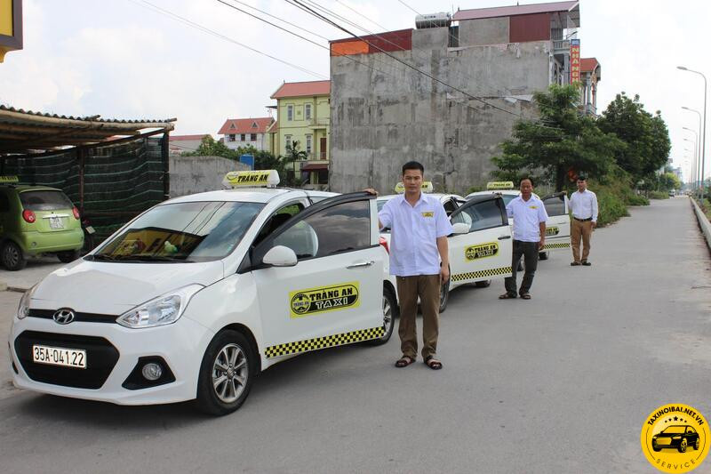 Xe Taxi Tràng An tại Ninh Bình
