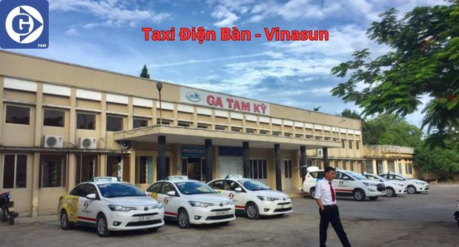 Xe Taxi Vinasun đỗ tại bãi đỗ xe ở Điện Bàn Quảng Nam