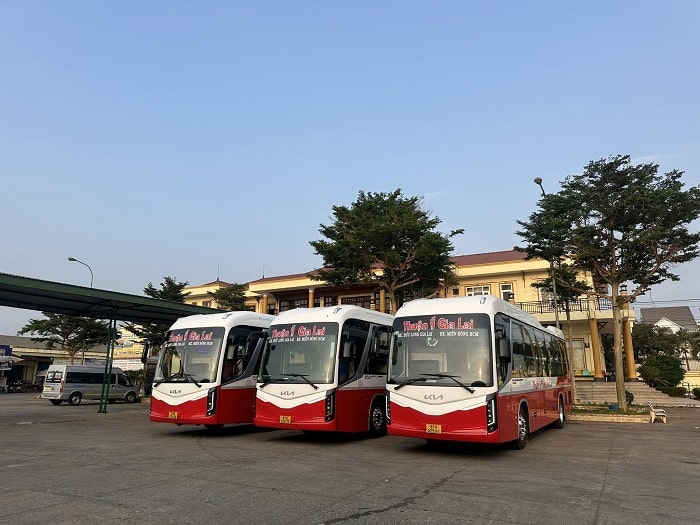 Xe Thuận Ý Gia Lai mang đến trải nghiệm an toàn, tiện nghi cho hành khách Xe Thuận Ý Gia Lai mang đến trải nghiệm an toàn, tiện nghi cho hành khách