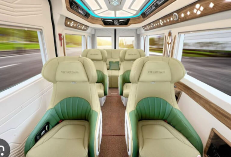 Xe Văn Tuyên Limousine hoạt động với tần suất cao hàng ngày